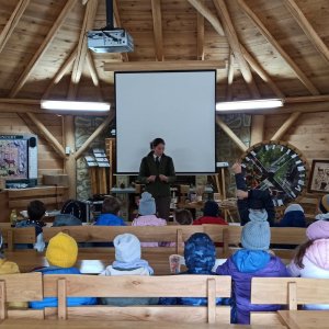 Klasy III na zajęciach w RDLP