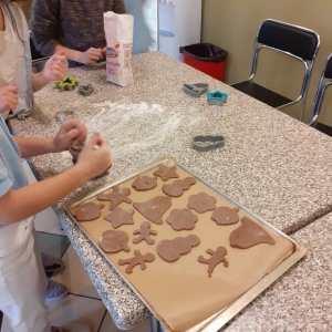 Przedświąteczne pieczenie pierniczków