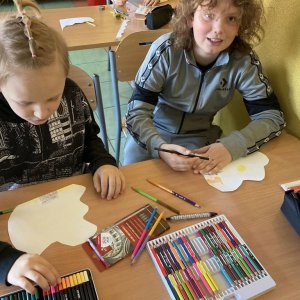 Historia o warszawskiej syrence w języku angielskim