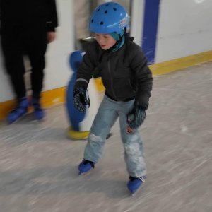 Lekcje wf-u na lodowisku