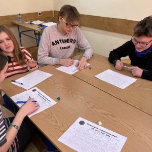 Karty edukacyjne w klasie VIII