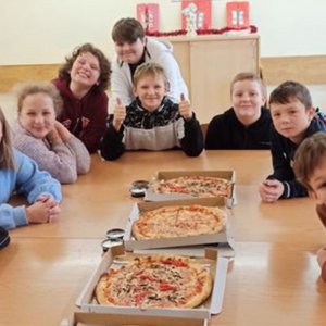 Światowy Dzień Pizzy w klasie Va i Vb