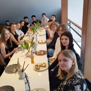Wspólne świętowanie w klasie VII