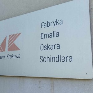 „Kto ratuje jedno życie, ratuje cały świat.”