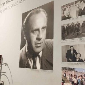 „Kto ratuje jedno życie, ratuje cały świat.”