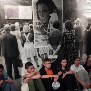 „Kto ratuje jedno życie, ratuje cały świat.”