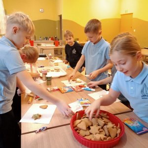 Dekorowanie świątecznych pierniczków