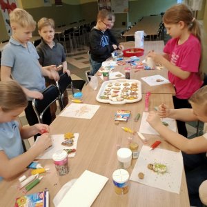 Dekorowanie świątecznych pierniczków