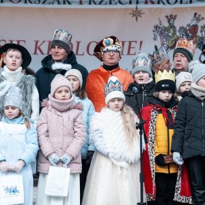 Kłaniajcie się Królowie!