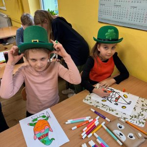Uczniowie klas 1-3 KSP świętowali Dzień Świętego Patryka