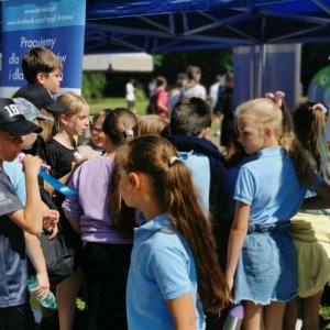 Rozdanie nagród w konkursie „Poszukiwacze zaginionych baterii” podczas Pikniku Ekologicznego Eko Krosno