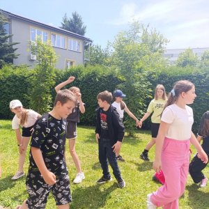 Biegane dyktando na lekcji języka polskiego w klasie IV