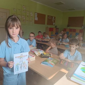 Uroczyste zawieszenie krzyża