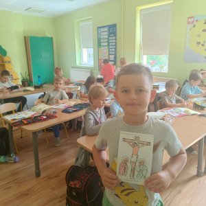 Uroczyste zawieszenie krzyża