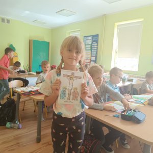 Uroczyste zawieszenie krzyża
