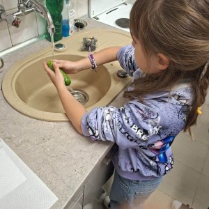 Razem kisiliśmy ogórki