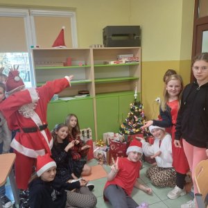 Mikołaj na szkolnym tournée!