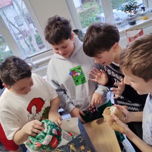 Mikołaj na szkolnym tournée!