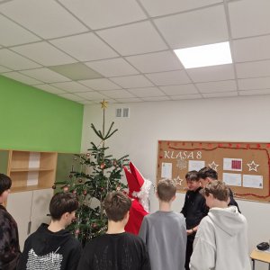 Mikołaj na szkolnym tournée!