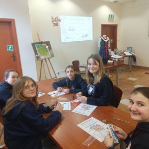 Uczniowie klasy V odwiedzili Pedagogiczną Bibliotekę Wojewódzką w Krośnie