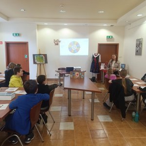 Uczniowie klasy V odwiedzili Pedagogiczną Bibliotekę Wojewódzką w Krośnie