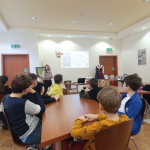 Uczniowie klasy V odwiedzili Pedagogiczną Bibliotekę Wojewódzką w Krośnie