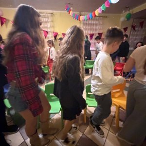 Karnawałowa dyskoteka dla uczniów klas 4-8