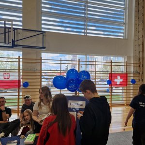 Klasa VIII na „Dniu Otwartym” w II LO