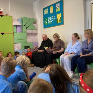 „Czytanie książek to najpiękniejsza zabawa, jaką sobie ludzkość wymyśliła.”
