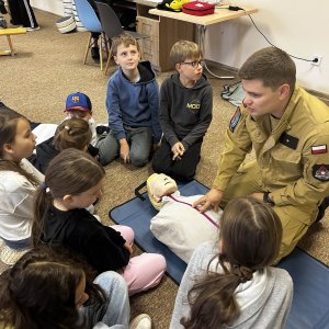 Uczniowie klasy IV z wizytą w Komendzie Miejskiej PSP w Krośnie!