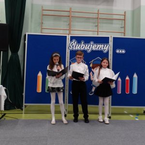 Uroczystość ślubowania uczniów klasy pierwszej